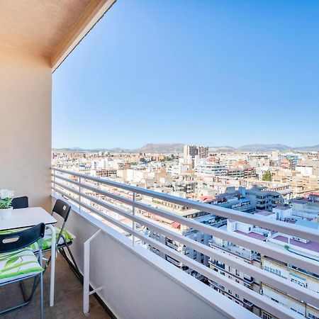 Beach Suite, City & Mountain View Alicante Kültér fotó