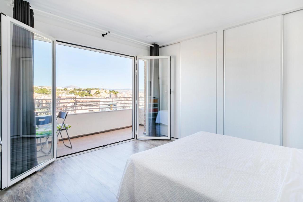 Beach Suite, City & Mountain View Alicante Kültér fotó